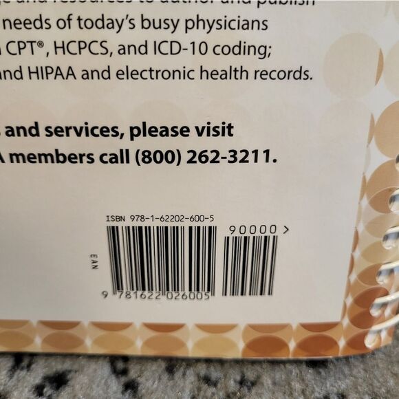 CPT 2018 American Medical Association book professional edition - Picture 8 of 11